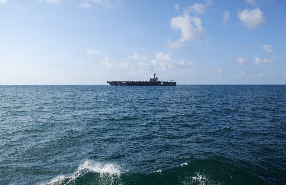 Tàu sân bay USS George H.W. Bush (Mỹ) thực hiện nhiệm vụ tại Trung Đông. Ảnh: X/@CENTCOM (tài khoản X của Bộ Tư lệnh Trung tâm Mỹ)