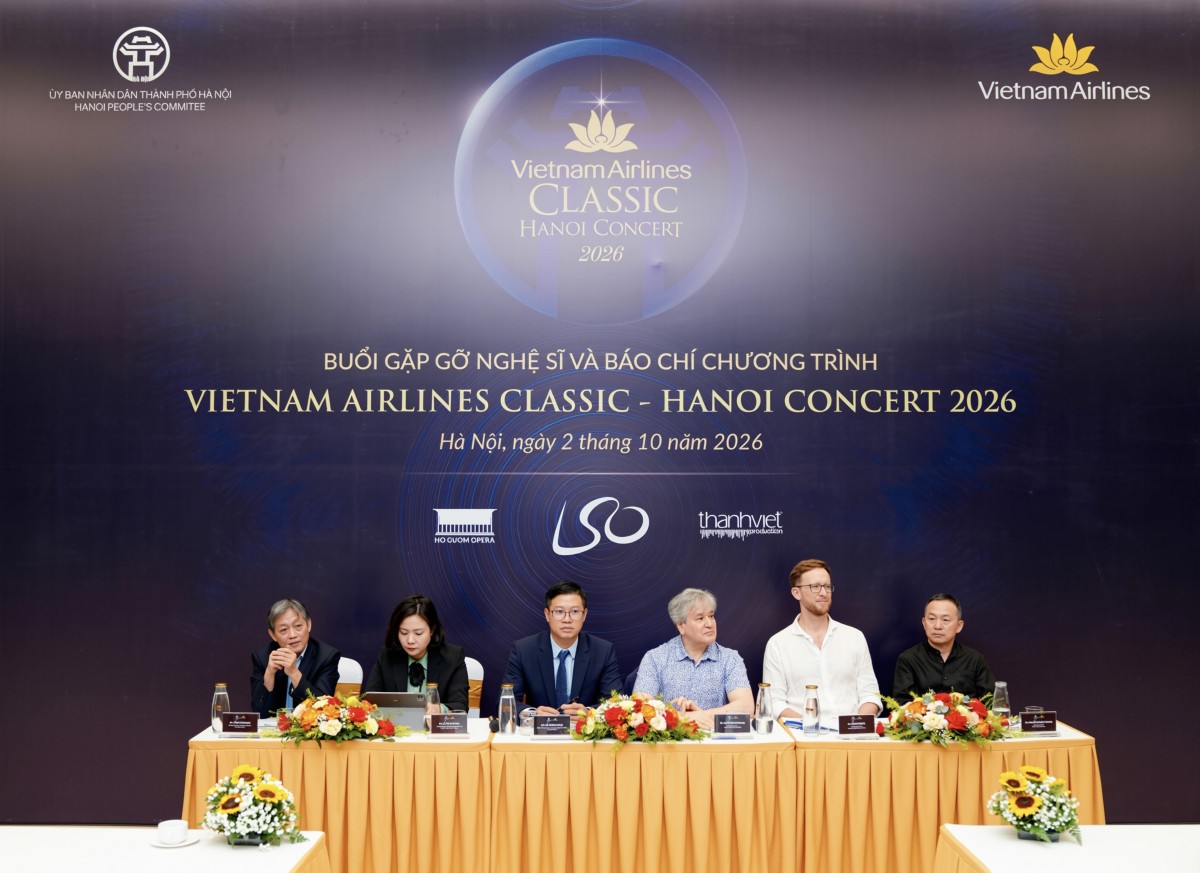 Họp báo giới thiệu về chương trình Vietnam Airlines Classic – Hanoi Concert 2026 do Vietnam Airlines phối hợp cùng Dàn nhạc Giao hưởng London (LSO) và nhà hát Hồ Gươm tổ chức. Ảnh: VNA