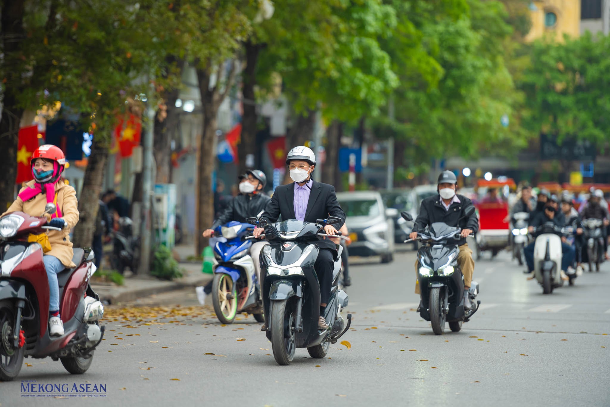 Bắc Bộ chuyển lạnh, Trung Bộ mưa lớn diện rộng