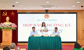 Thị trường trong nước tiếp tục là 'điểm tựa' cho tăng trưởng