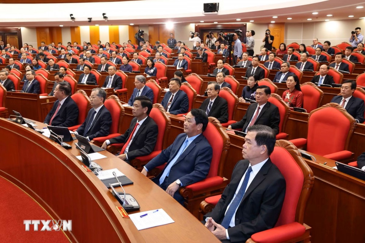 Trung ương thống nhất nhiều quyết sách quan trọng