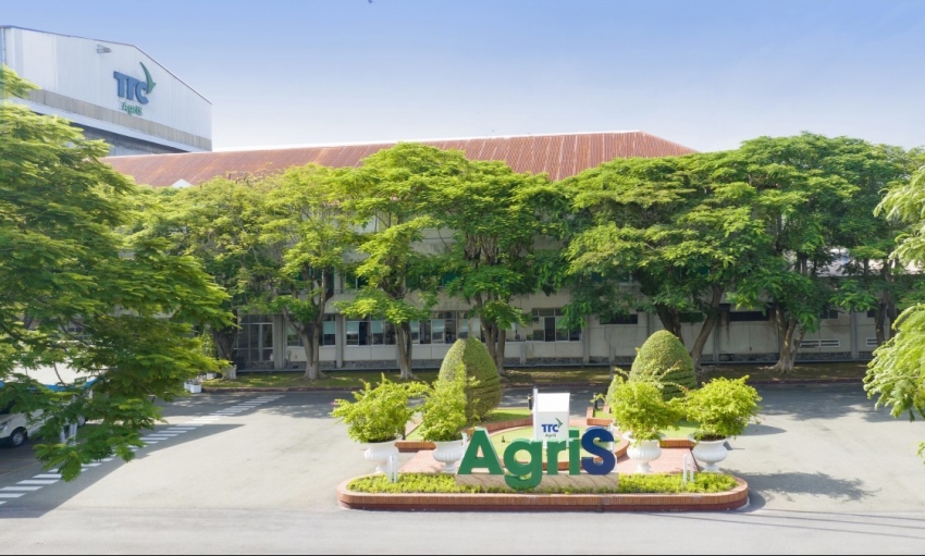 Mẹ Chủ tịch AgriS và doanh nghiệp liên quan bán gần 90 triệu cổ phiếu SBT