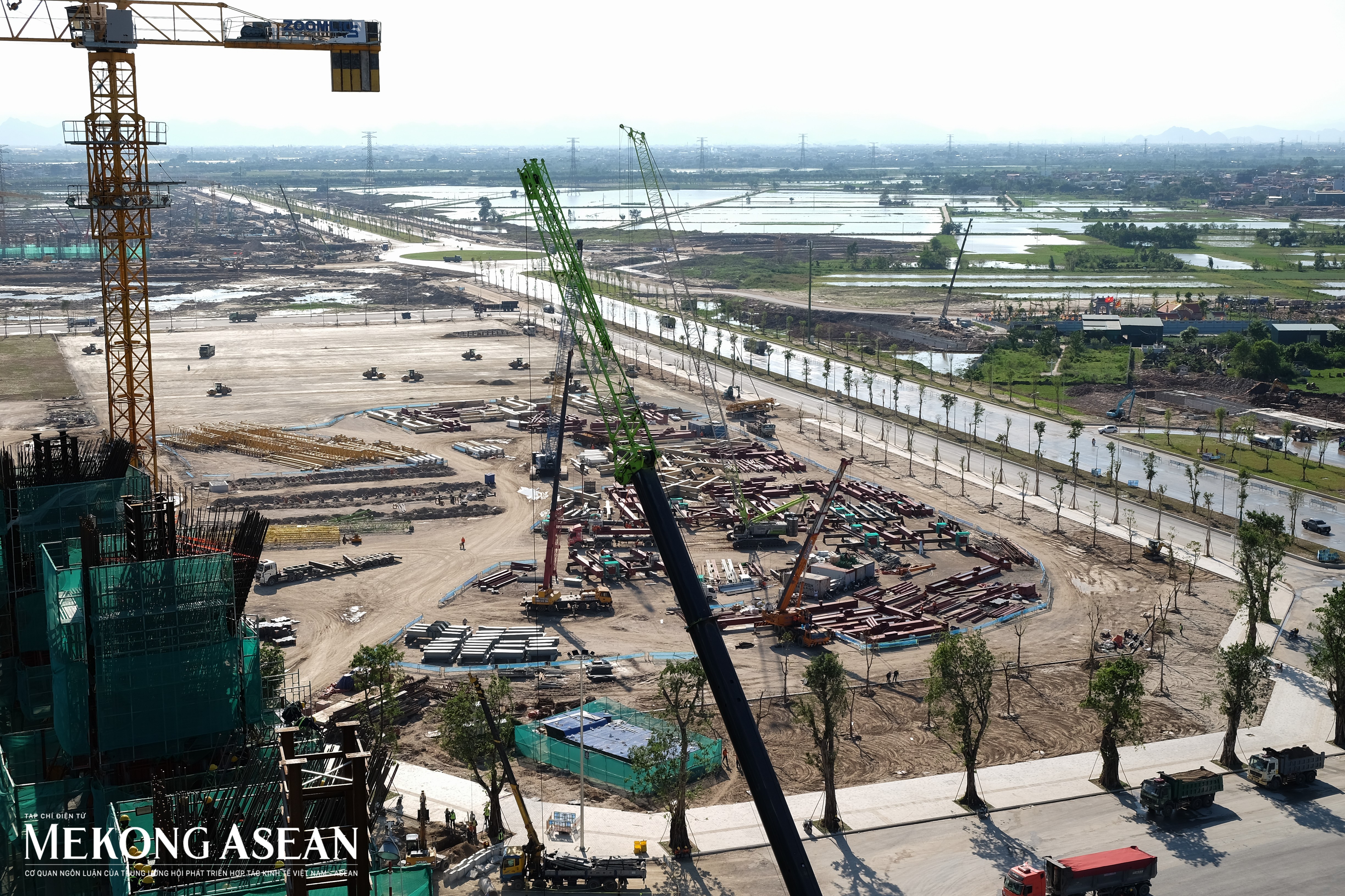 Bên trong công trường sân vận động Vinfast   Trống đồng lớn nhất thế giới