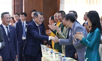 Quan hệ đặc biệt Việt Nam - Lào 'được nuôi dưỡng từ nhân dân'