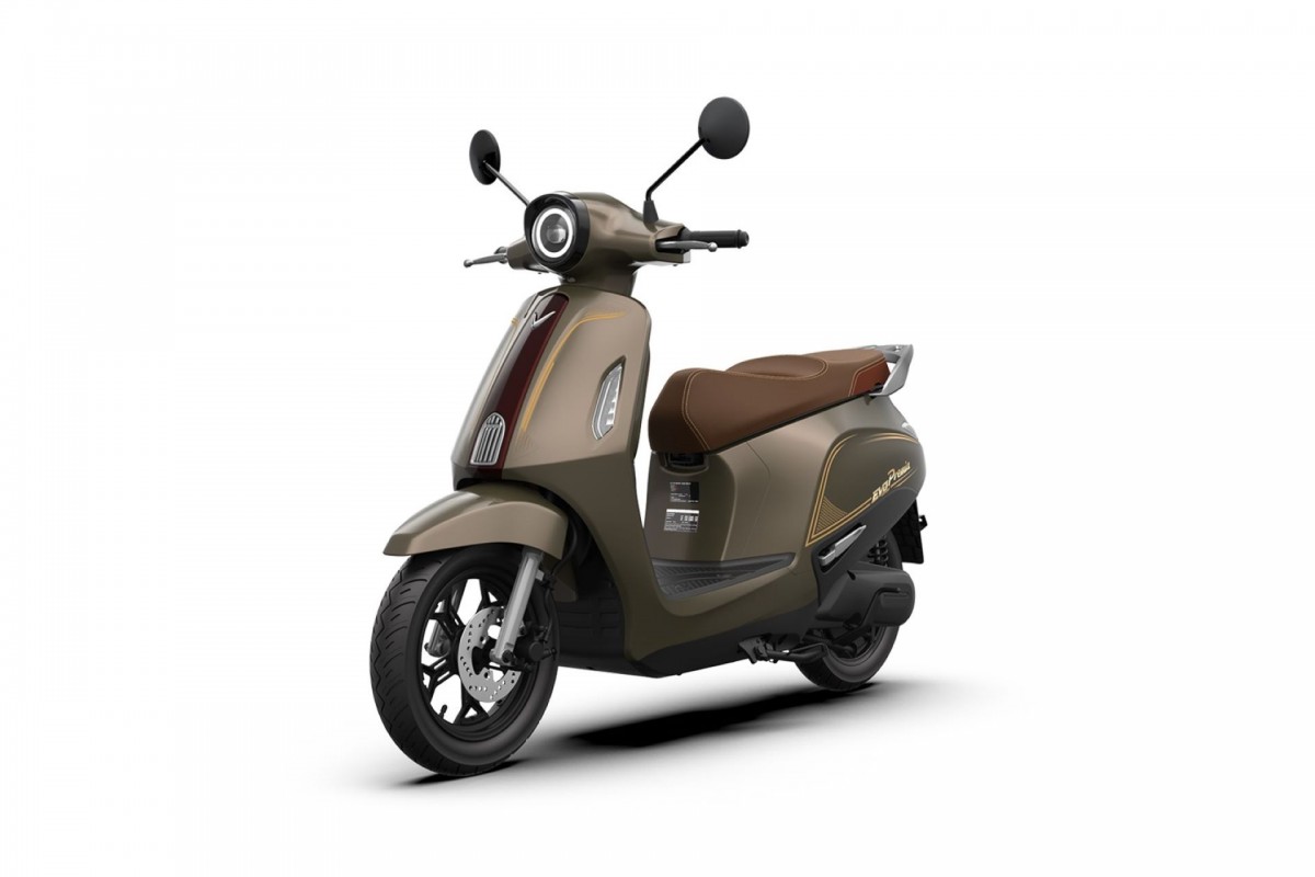 VinFast Evo Grand Premia và Evo Grand Limited: Giá tốt, đi tới 262 km/lần sạc