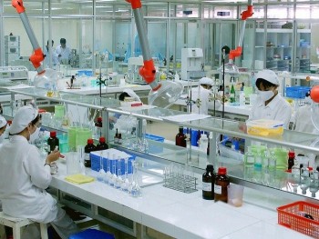 Giảm phụ thuộc nguyên liệu nhập khẩu, đưa hóa dược thành ngành công nghệ cao