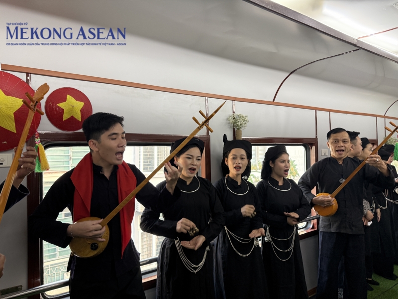 Trải nghiệm 'chuyến tàu di sản' Hà Nội – Thái Nguyên