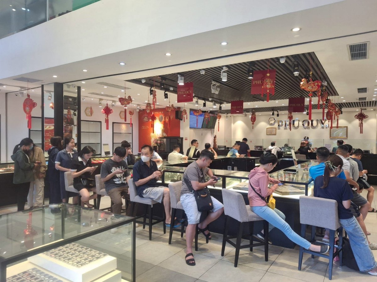 Giá vàng giữ mức 144,8 triệu đồng, chờ tín hiệu tuần mới