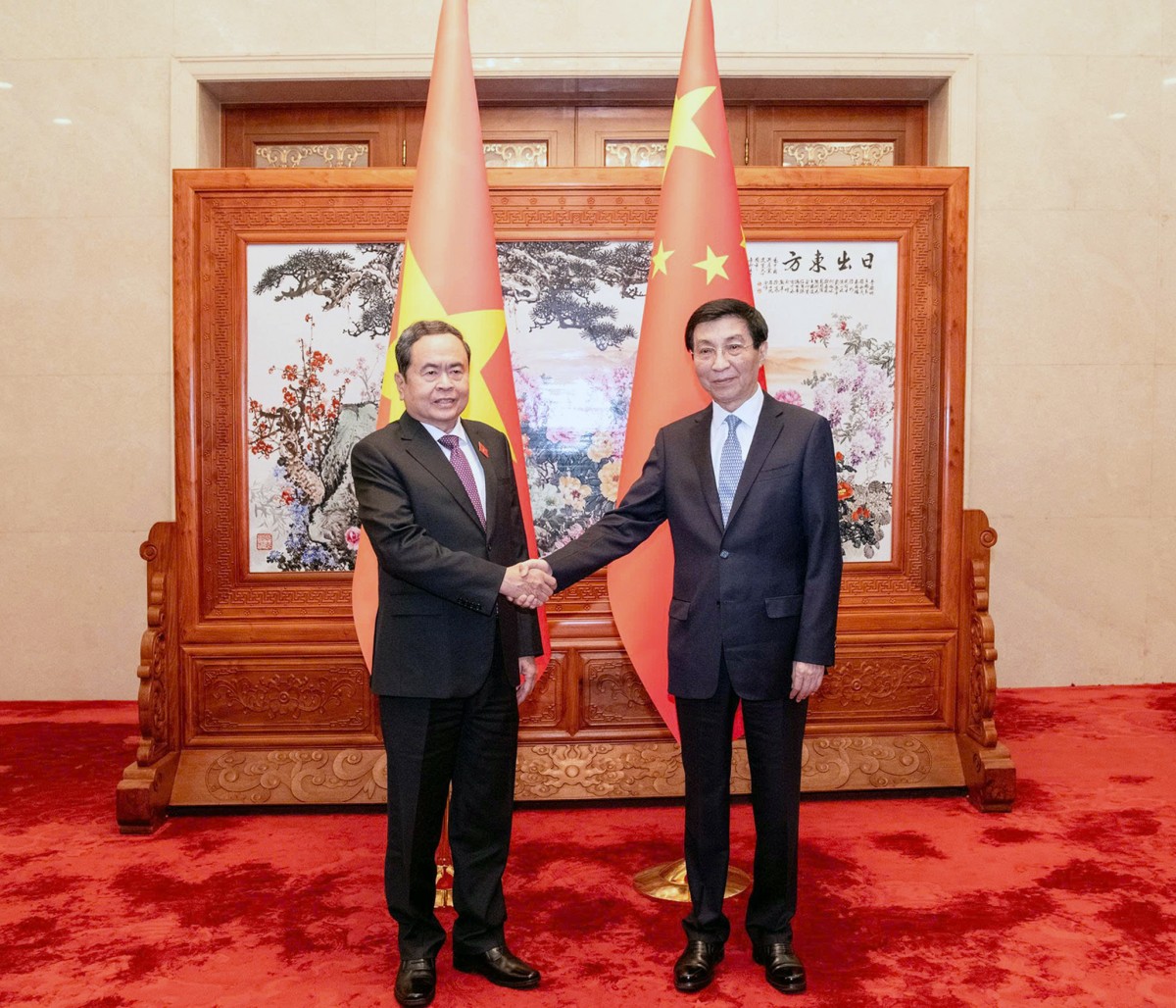 Chủ tịch Quốc hội Trần Thanh Mẫn hội kiến Chủ tịch Chính hiệp toàn quốc Trung Quốc