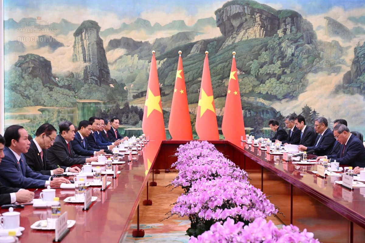 Chủ tịch Quốc hội Trần Thanh Mẫn hội kiến Thủ tướng Trung Quốc Lý Cường