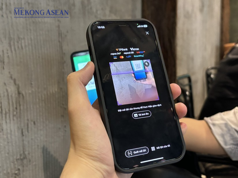 Quét mã thanh toán nhanh: Vì sao cần một khoảng dừng trước giao dịch