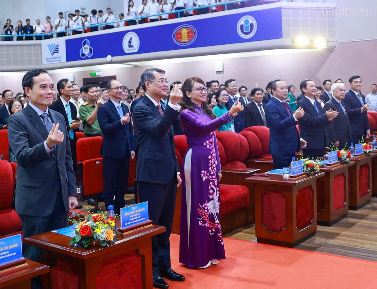 ĐHQG TP HCM phải là nơi quy tụ nhân tài, làm chủ công nghệ chiến lược