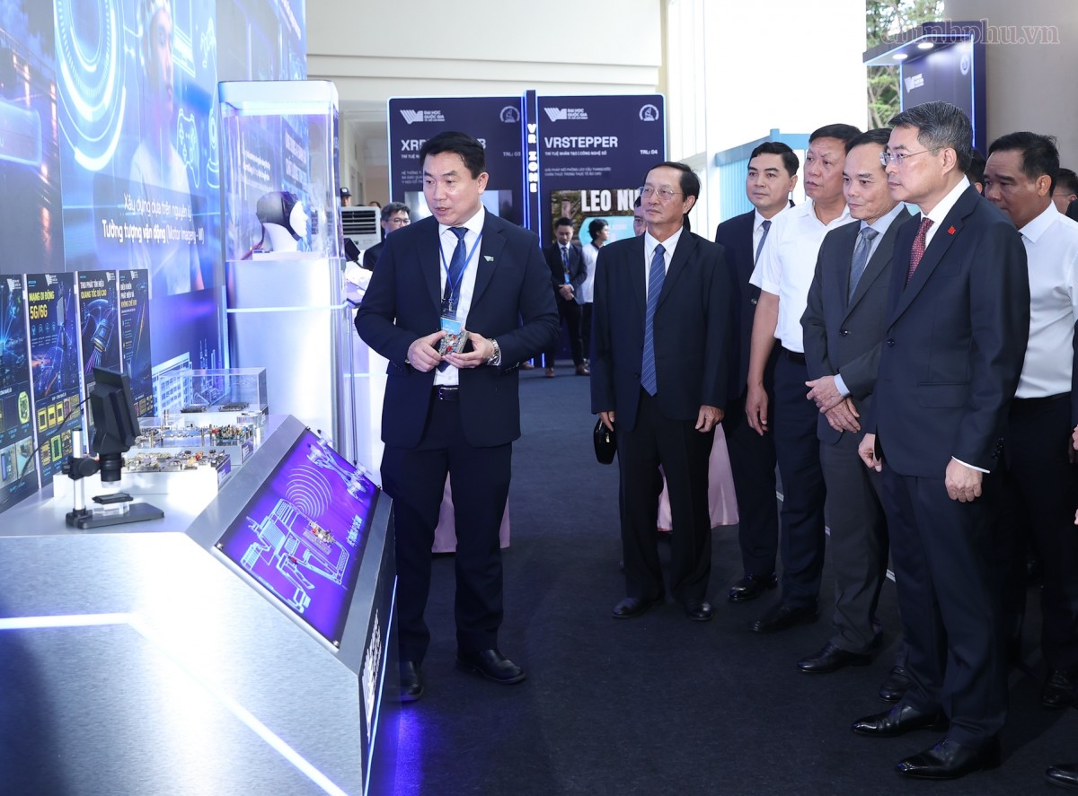 ĐHQG TP HCM phải là nơi quy tụ nhân tài, làm chủ công nghệ chiến lược