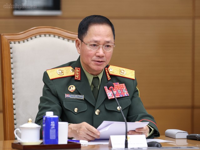 Thủ tướng Lê Minh Hưng tiếp Bộ trưởng Quốc phòng Lào và Campuchia
