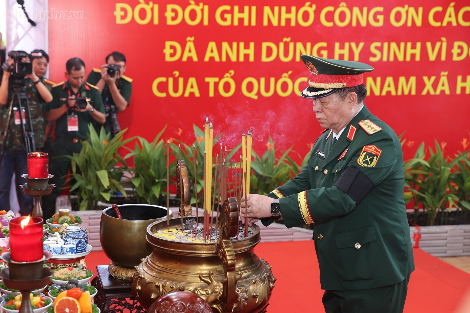 Lễ viếng, truy điệu và an táng 731 hài cốt liệt sĩ tại TP HCM