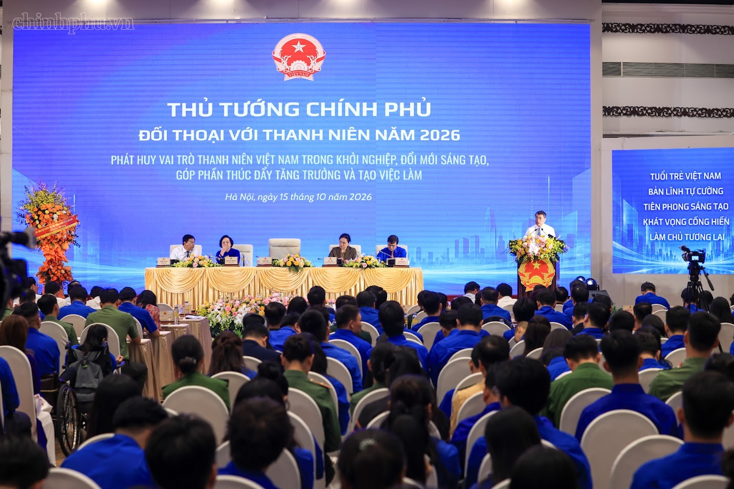 Thủ tướng: Cả hệ thống chính trị đặt trọn niềm tin cho thanh niên