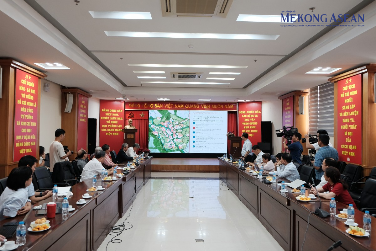 Hà Nội cần tính bài toán nguồn lực 'nuôi' hệ thống đường sắt đô thị