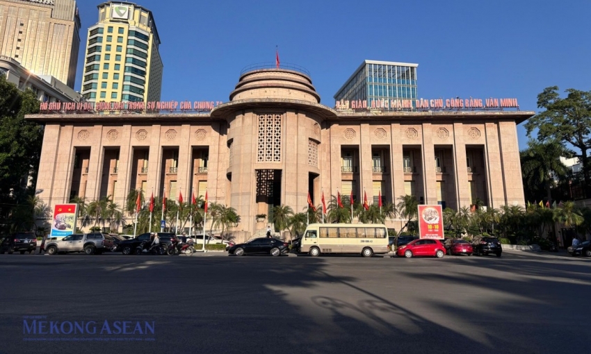 Ngân hàng Nhà nước yêu cầu giảm ít nhất 0,5 điểm % lãi suất tiết kiệm