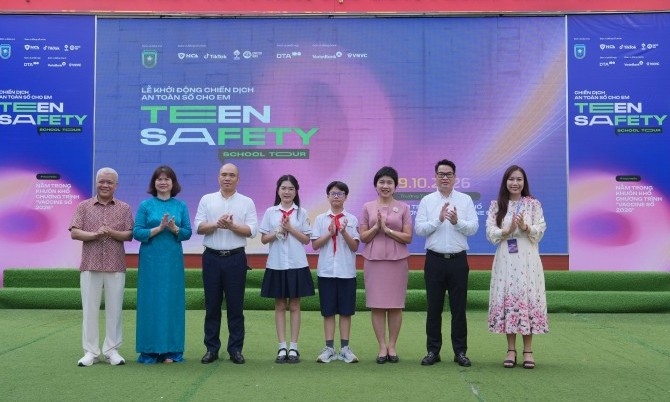 Khởi động chương trình trang bị kỹ năng an toàn số cho học sinh