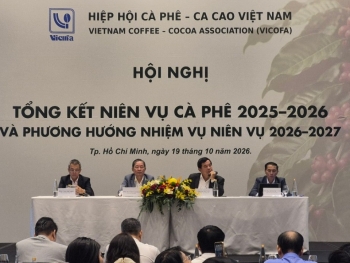 Cà phê Việt Nam đối mặt áp lực nguồn cung và giá bán