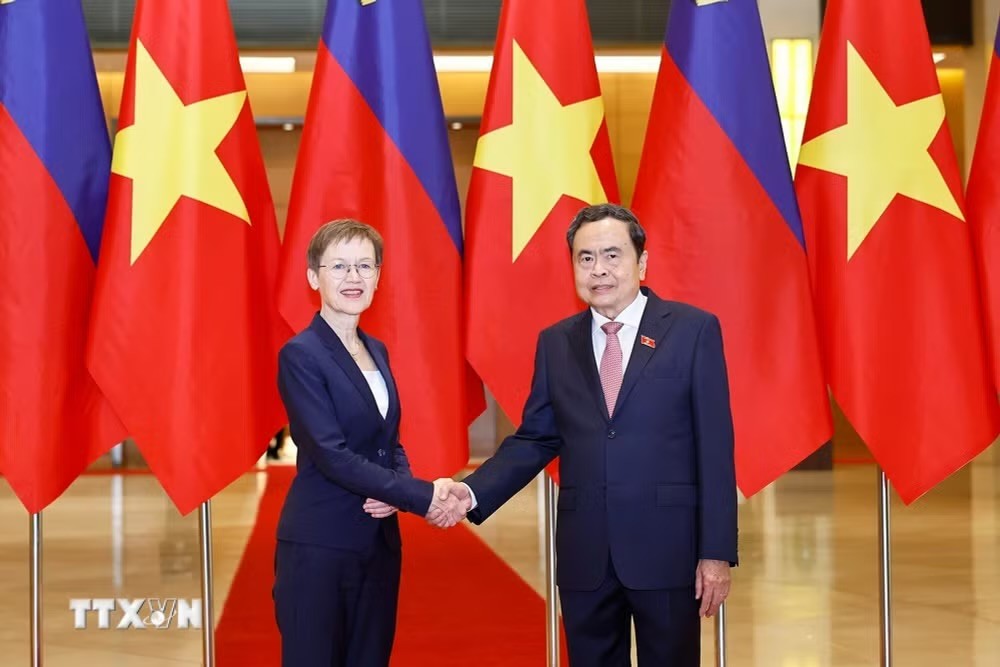 Chủ tịch Quốc hội Trần Thanh Mẫn hội kiến Thủ tướng Công quốc Liechtenstein Brigitte Haas. Ảnh: TTXVN.