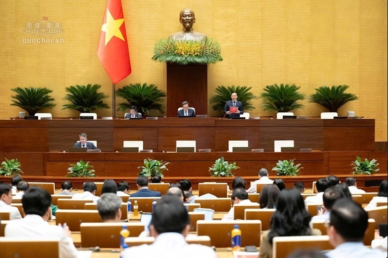 Quốc hội thảo luận về nhóm dự án luật lĩnh vực y tế
