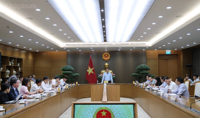 Phó Thủ tướng Thường trực yêu cầu tháo gỡ dứt điểm vướng mắc cho dự án LNG Công Thanh