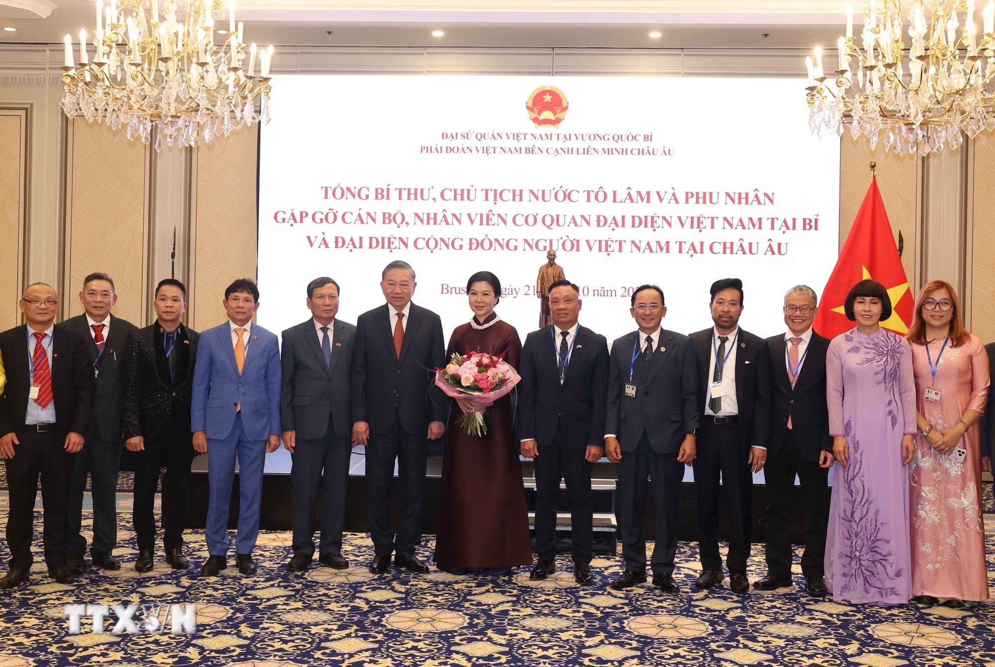 Tổng Bí thư, Chủ tịch nước gặp gỡ cộng đồng người Việt tại châu Âu