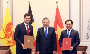 Tổng Bí thư, Chủ tịch nước tiếp Bộ trưởng, Thủ hiến vùng Flanders và Wallonie