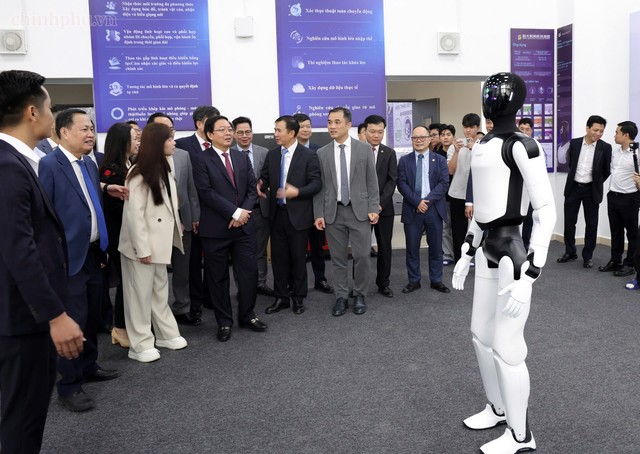 Đại học Quốc gia Hà Nội cần tiên phong giải quyết những bài toán lớn của quốc gia