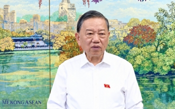 Tổng Bí thư, Chủ tịch nước: Giảm thủ tục nhưng không bỏ trống trách nhiệm quản lý