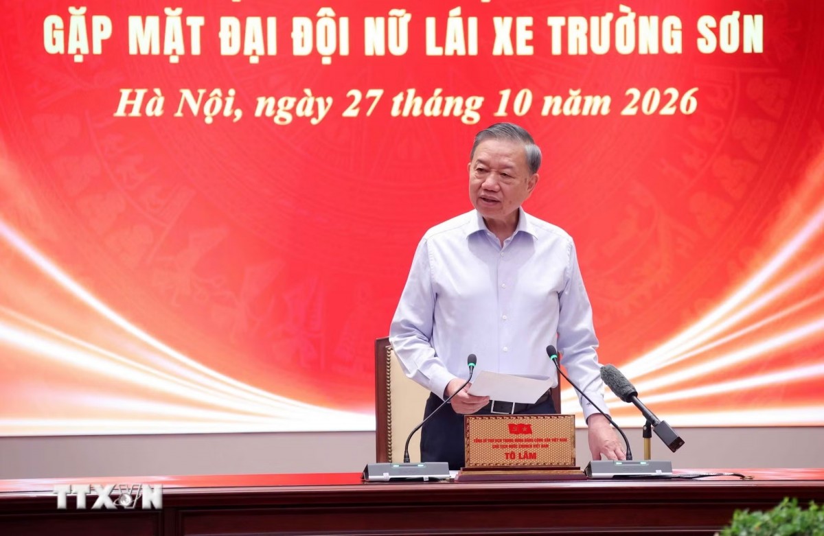 Tổng Bí thư, Chủ tịch nước gặp mặt Đại đội nữ lái xe Trường Sơn