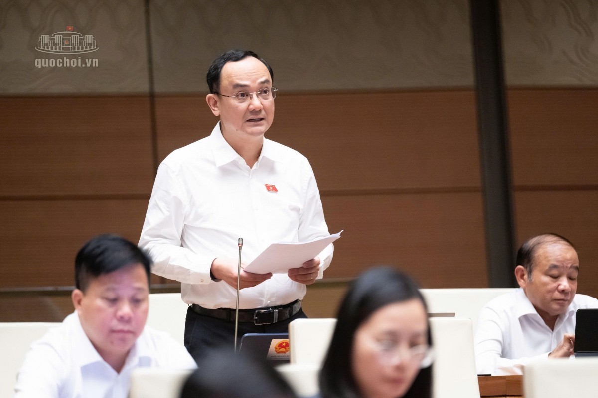 Đại biểu Nguyễn Ngọc Sơn, Đoàn ĐBQH thành phố Hải Phòng phát biểu