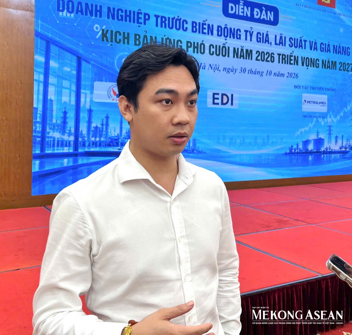Doanh nghiệp tìm cách giữ lợi nhuận giữa biến động chi phí và dòng vốn
