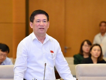 Bộ trưởng Tài chính đề nghị không tăng thuế giao dịch chứng khoán