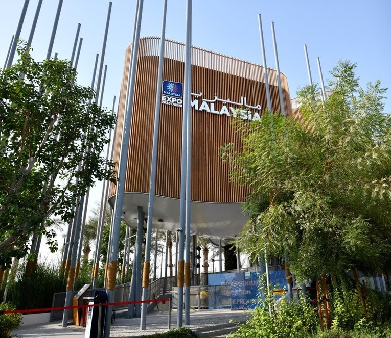 Nh&oacute;m c&aacute;c c&ocirc;ng ty c&ocirc;ng nghệ sinh ra ở Malaysia đang trưng b&agrave;y tại Expo 2020 Dubai. Đ&acirc;y l&agrave; một phần của nỗ lực chuyển đổi sang nền kinh tế kỹ thuật số của quốc gia n&agrave;y. Ảnh: MDEC