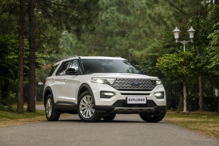 D&ograve;ng xe Ford Explorer chuẩn bị được đưa đến người ti&ecirc;u d&ugrave;ng Việt Nam.