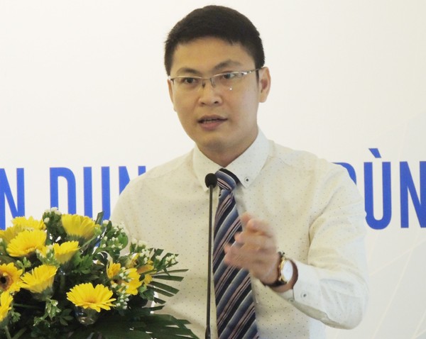 Ảnh t&aacute;c giả