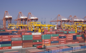 Hàn Quốc xử phạt các công ty vận tải biển thao túng giá cước với Việt Nam
