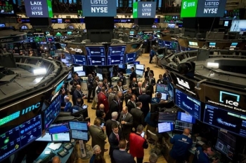 Nasdaq rớt sâu vào phạm vi điều chỉnh, đánh dấu một tuần tồi tệ nhất kể từ 2020