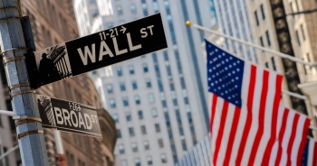 Phố Wall chuẩn bị cho tuần giao dịch không êm ả