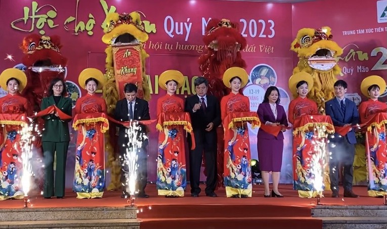 Khai mạc Hội chợ Xu&acirc;n Qu&yacute; M&atilde;o năm 2023. Ảnh: Phương Thảo
