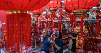 Người Malaysia thắt chặt chi tiêu trước Tết Nguyên đán 2023 do lạm phát