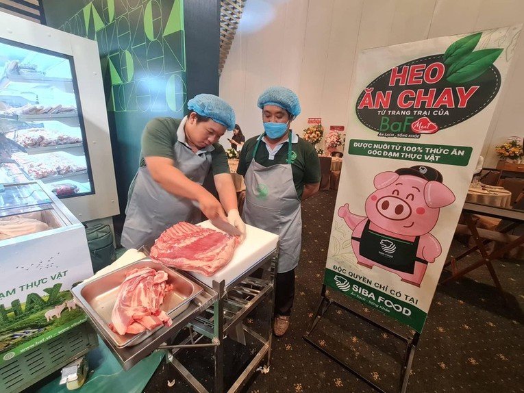 Thương hiệu &amp;amp;amp;quot;heo ăn chay&amp;amp;amp;quot; của BAF.