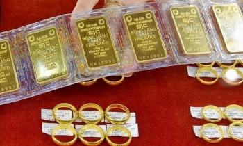 Giá vàng SJC quay đầu giảm gần 10 triệu đồng/lượng, rời mốc đỉnh vừa lập