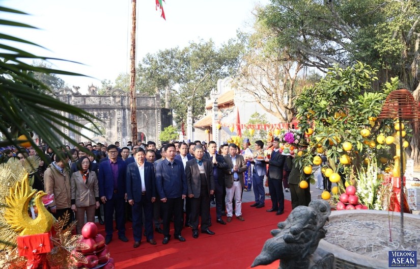 Lễ c&aacute;o yết xin mở hội m&ugrave;a xu&acirc;n C&ocirc;n Sơn - Kiếp Bạc ở Hải Dương