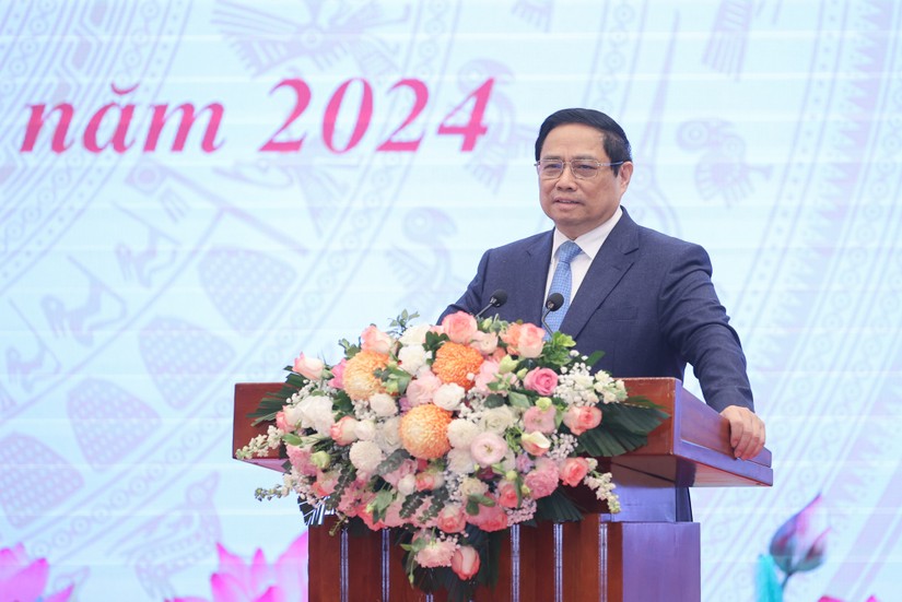 Thủ tướng Ch&iacute;nh phủ Phạm Minh Ch&iacute;nh tại Hội nghị tổng kết c&ocirc;ng t&aacute;c năm 2023, triển khai nhiệm vụ năm 2024. Ảnh: VGP.