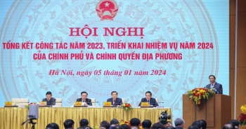 Chính phủ &apos;xoay chuyển tình thế&apos;, kinh tế Việt Nam tiếp tục là điểm sáng