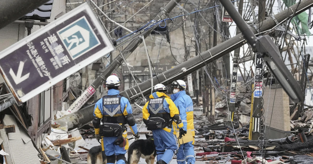 Tuyết rơi cản trở nỗ lực cứu trợ động đất tại Nhật Bản