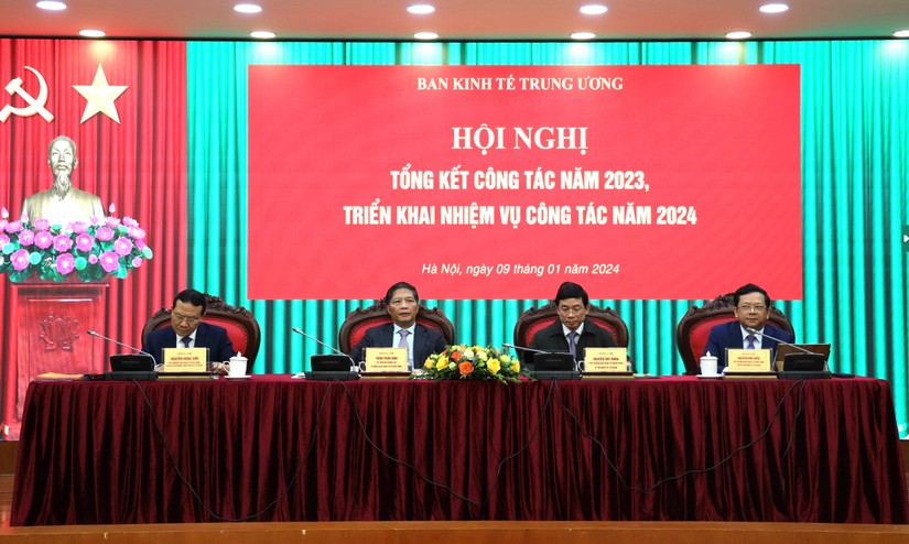 Hội nghị Tổng kết c&ocirc;ng t&aacute;c năm 2023, triển khai nhiệm vụ năm 2024 của Ban Kinh tế Trung ương.